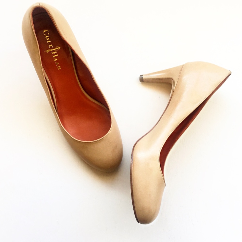 Cole Haan nude pumps